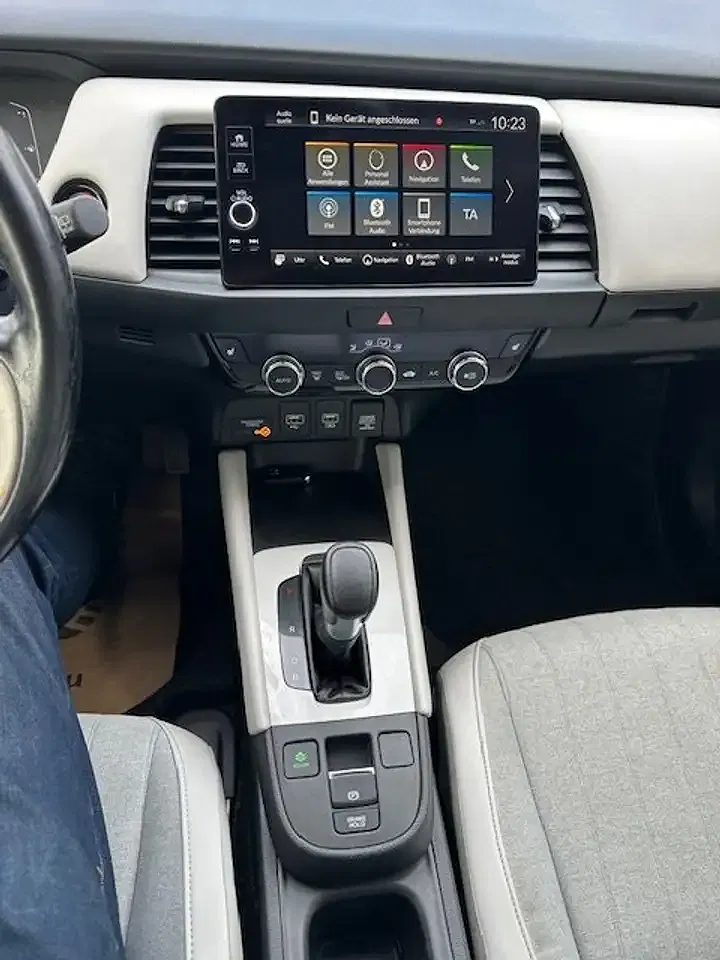 Honda Jazz - Thumbnail 11