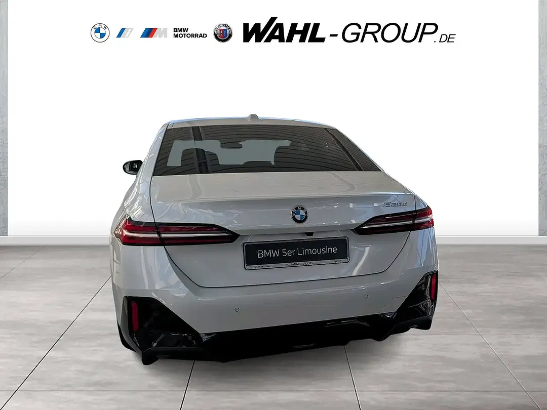 BMW 520 - Thumbnail 4