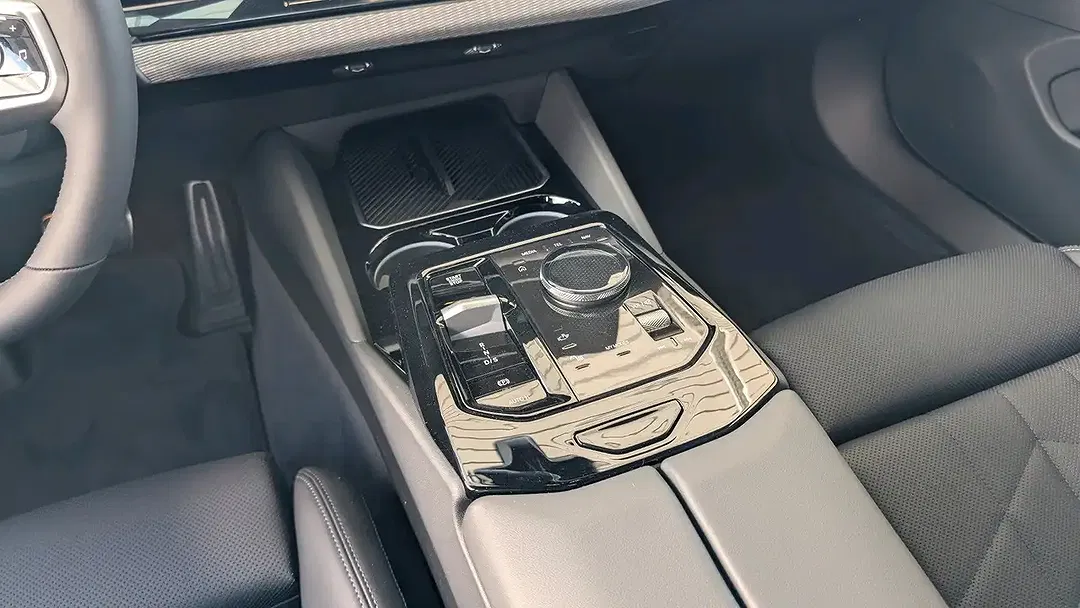 BMW 520 - Thumbnail 9