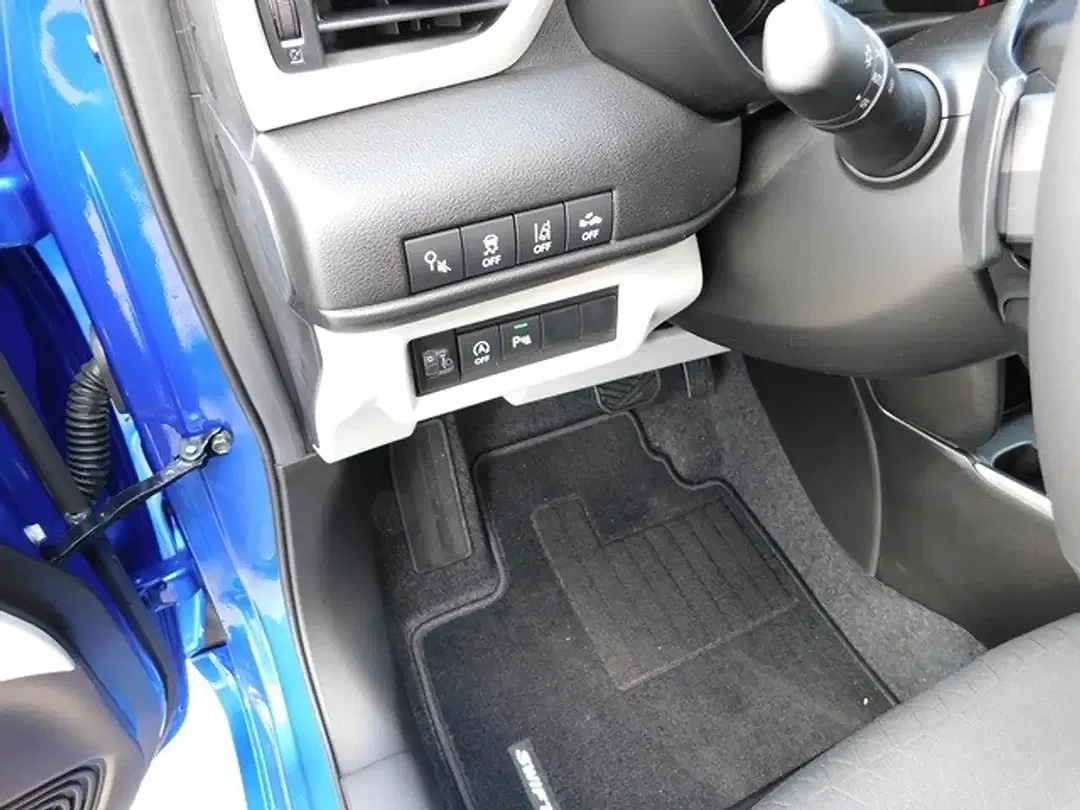 Suzuki Swift - Thumbnail 12