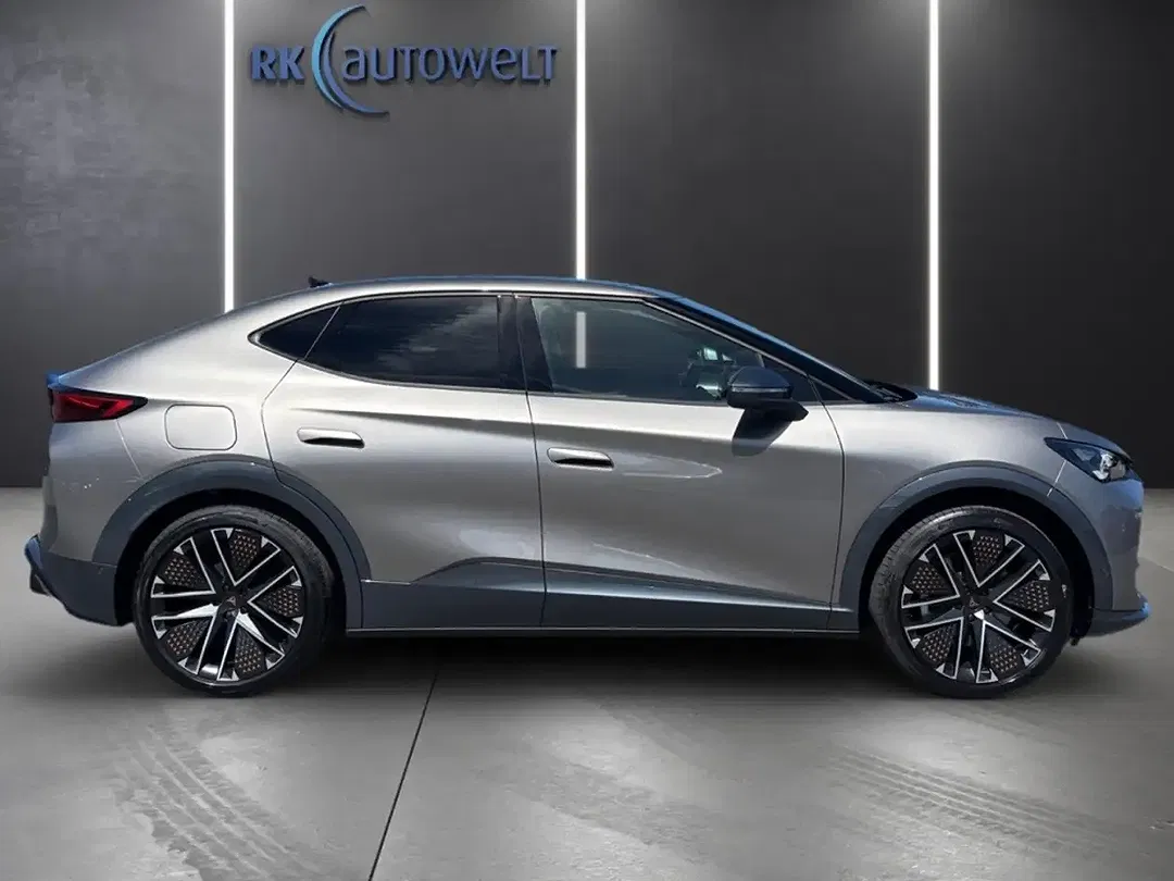 CUPRA Tavascan - Thumbnail 3