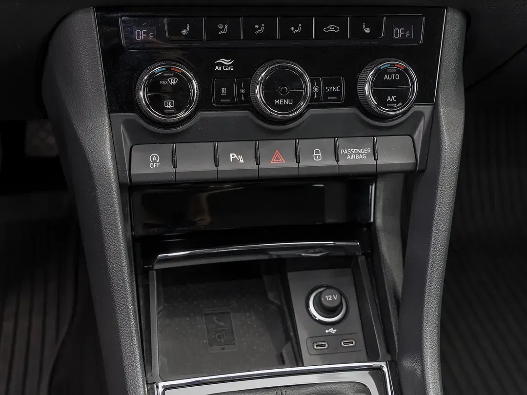 Skoda Karoq - Thumbnail 13