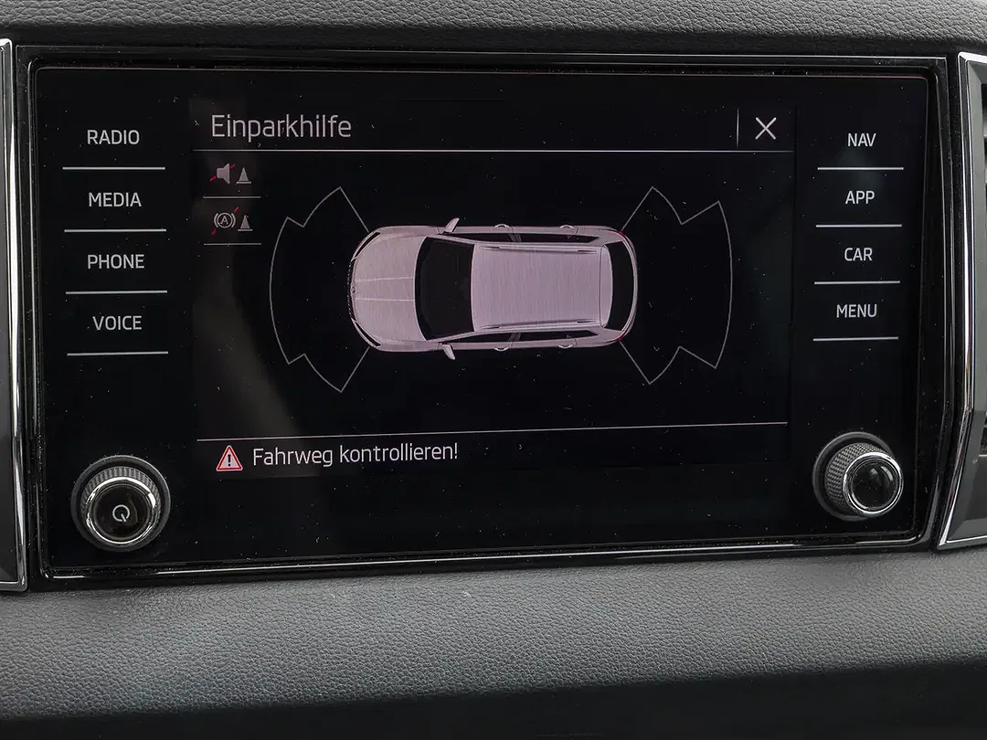 Skoda Karoq - Thumbnail 14