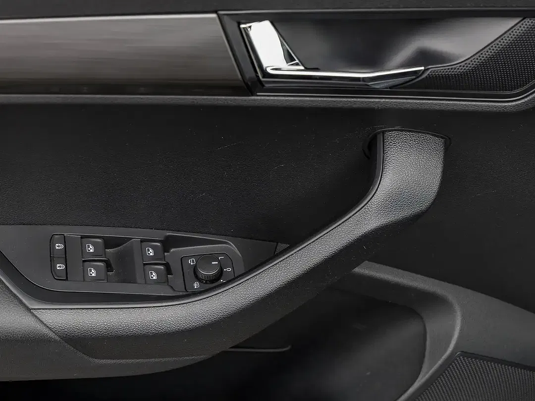 Skoda Karoq - Thumbnail 9