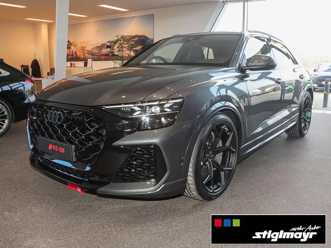 Audi RS Q8 - Thumbnail 12