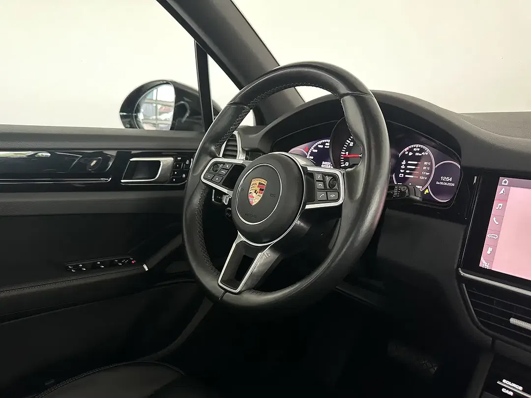 Porsche Cayenne - Thumbnail 14