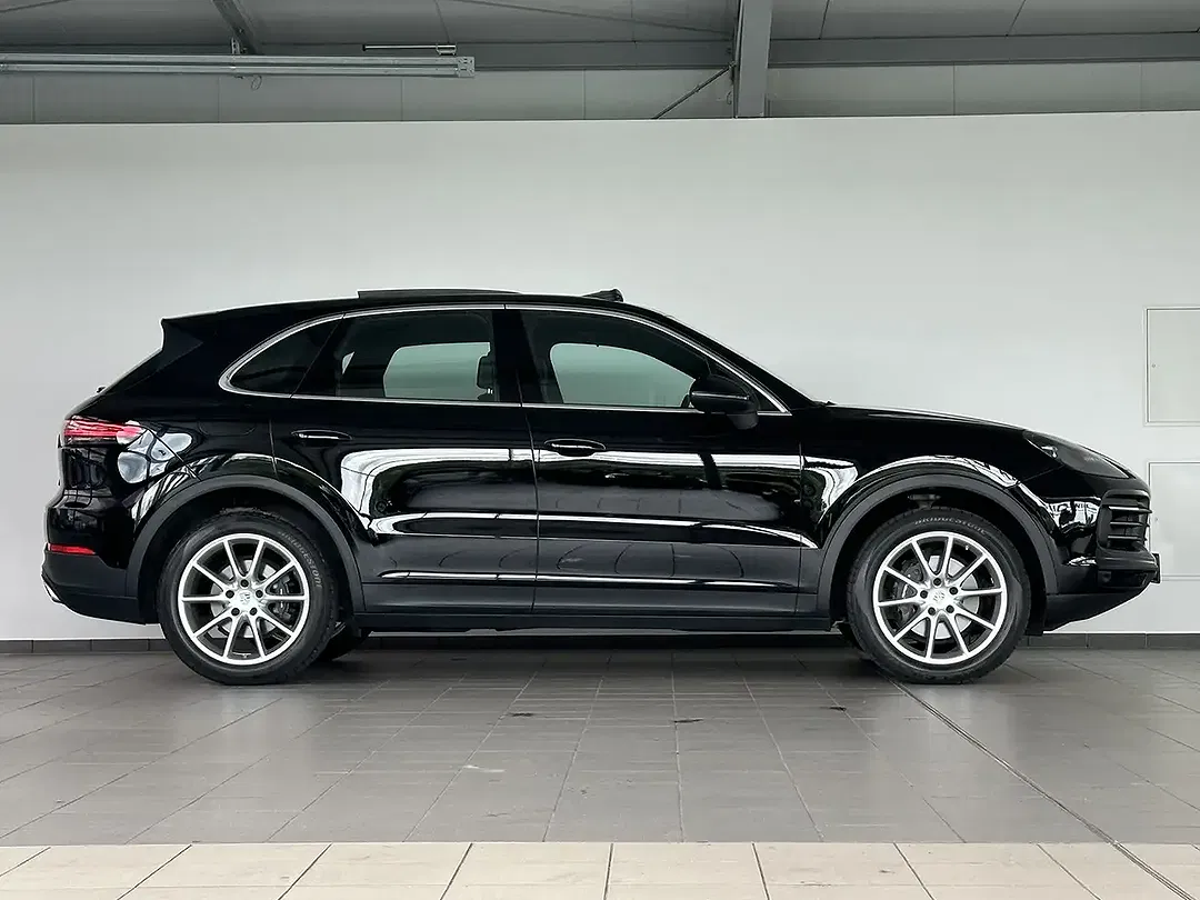 Porsche Cayenne - Thumbnail 7