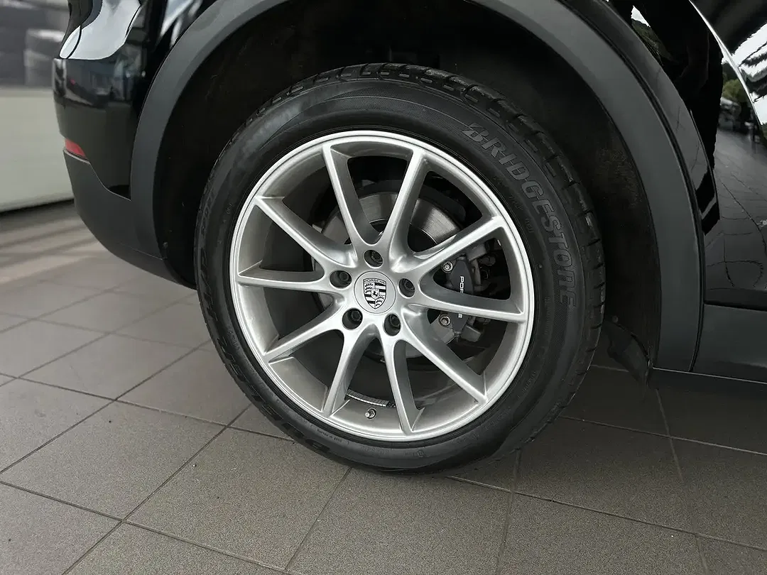 Porsche Cayenne - Thumbnail 8