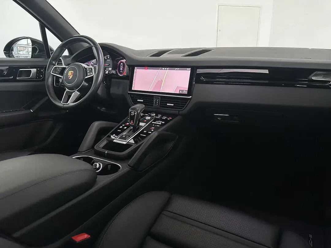 Porsche Cayenne - Thumbnail 9
