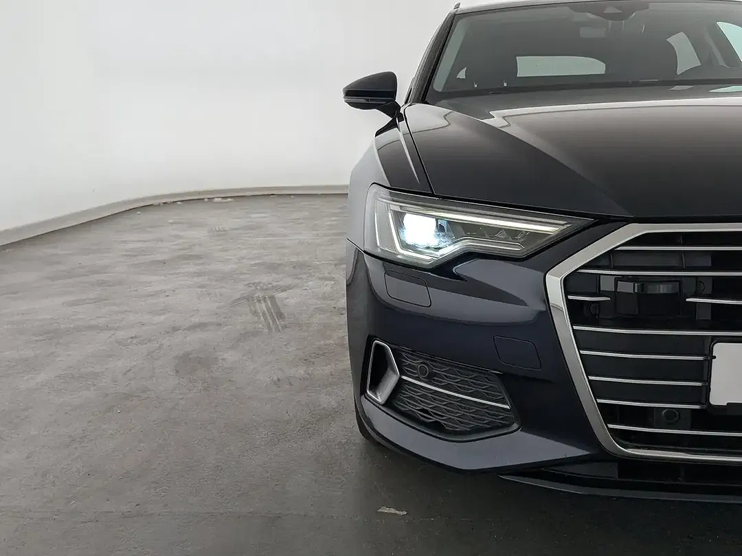 Audi A6 - Thumbnail 3