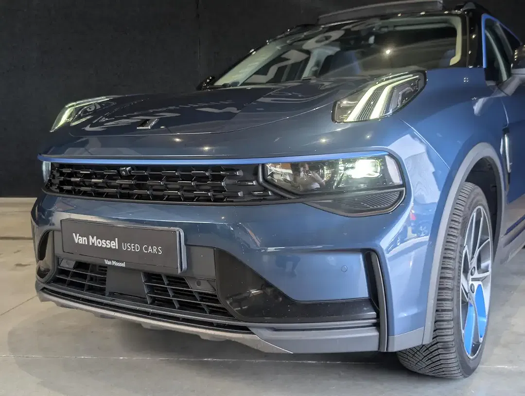 Lynk & Co 01 - Thumbnail 2