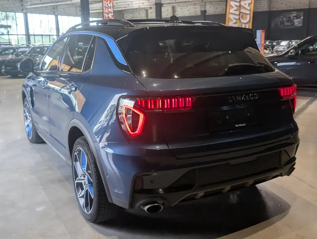 Lynk & Co 01 - Thumbnail 5