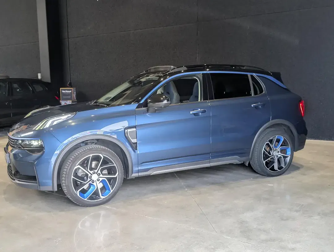Lynk & Co 01 - Thumbnail 8