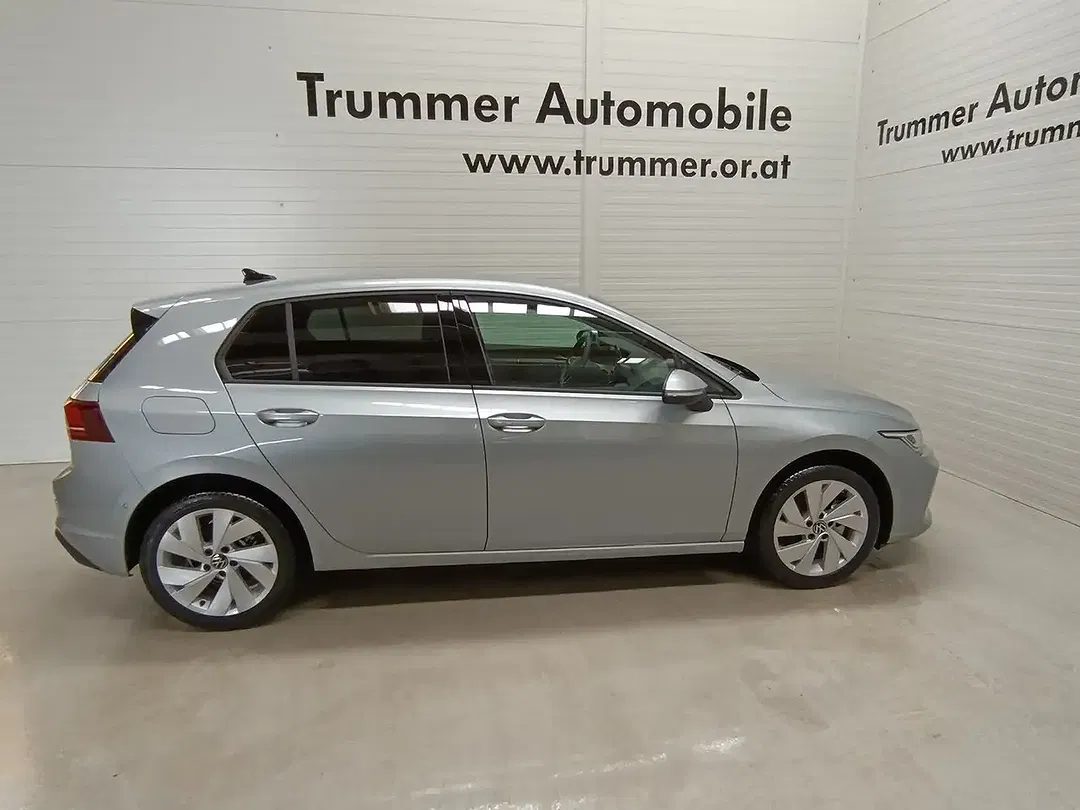 Volkswagen Golf - Thumbnail 3