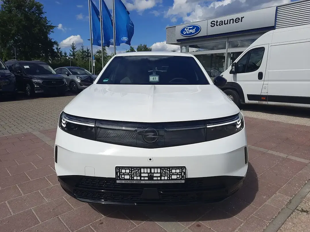 Opel Grandland - Thumbnail 2
