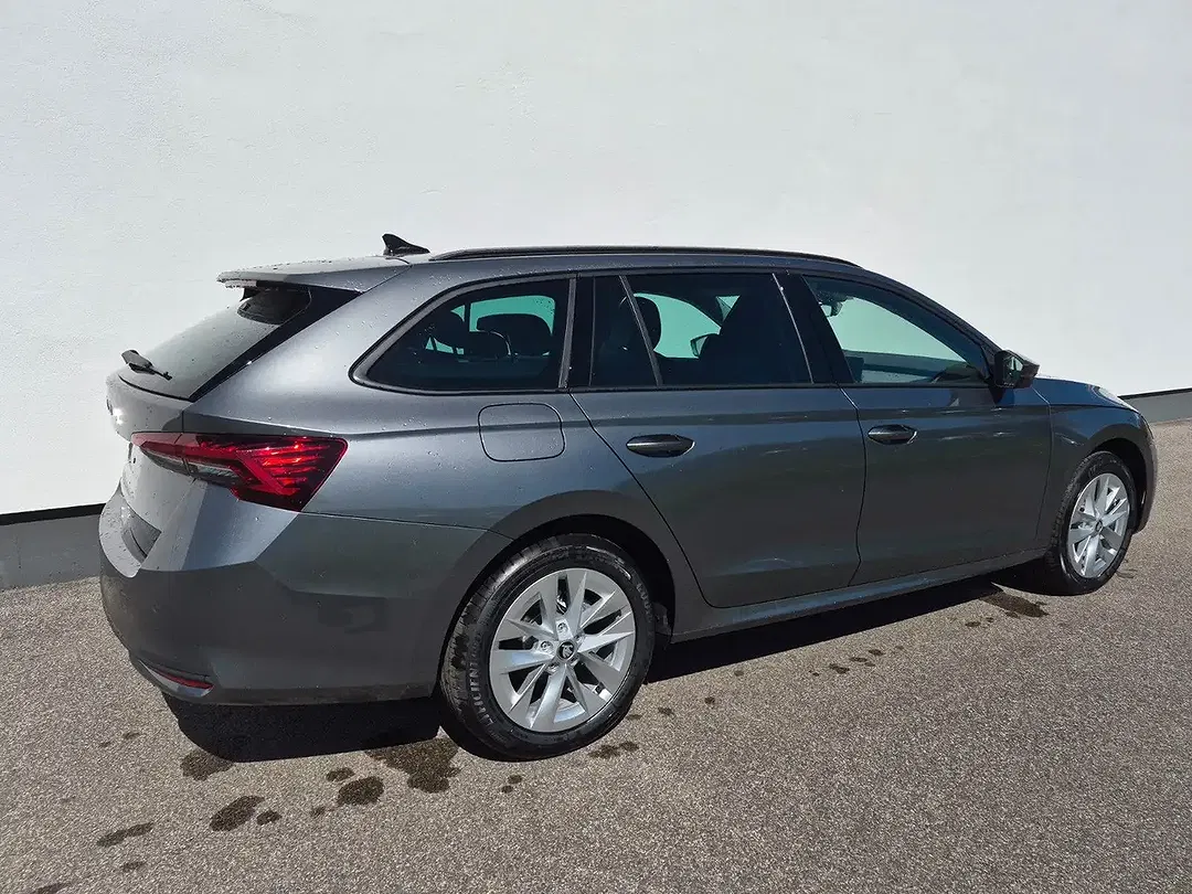 Skoda Octavia - Thumbnail 4