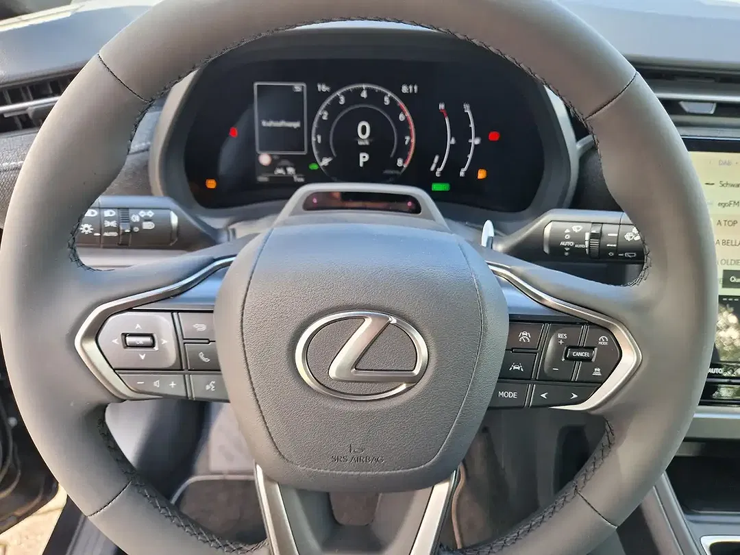 Lexus LBX - Thumbnail 12