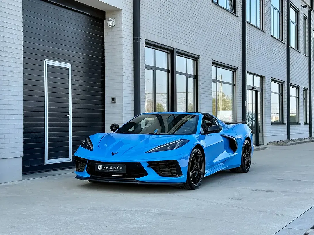 Corvette Stingray - Thumbnail 3