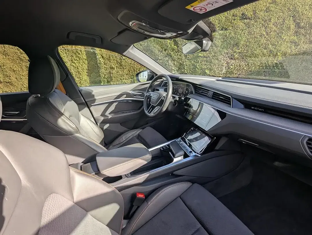 Audi Q8 e-tron - Thumbnail 4