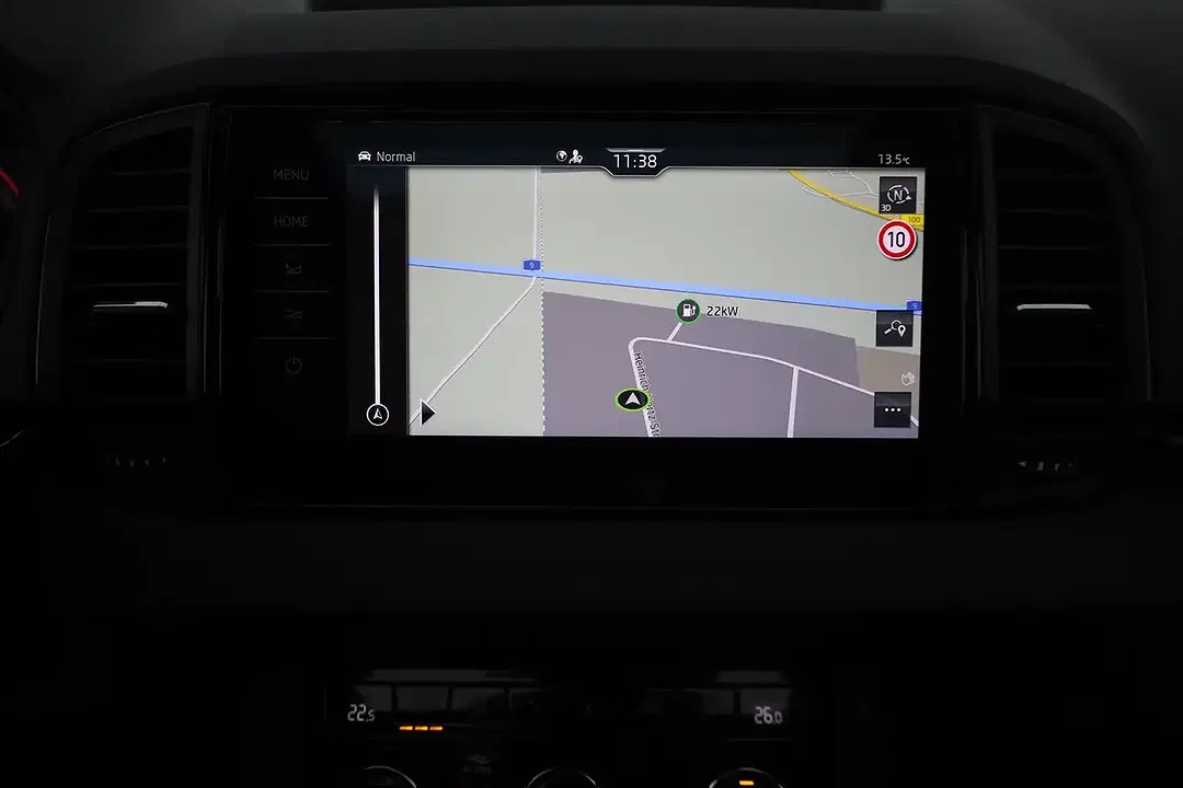 Skoda Karoq - Thumbnail 10