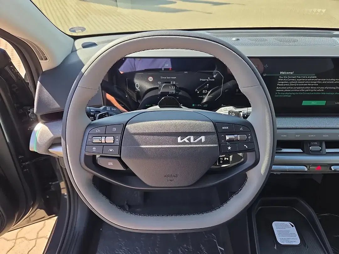 Kia EV4 - Thumbnail 9