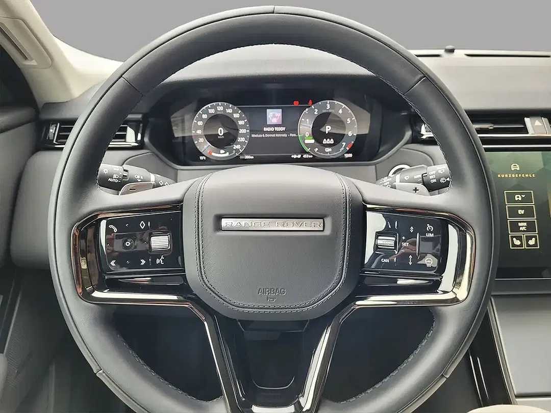 Land Rover Range Rover Velar - Thumbnail 12