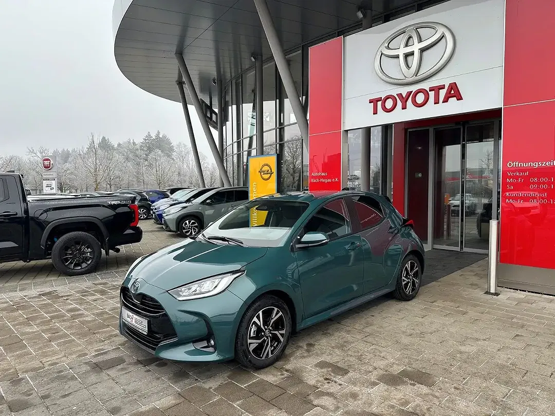 Toyota Yaris - Thumbnail 2
