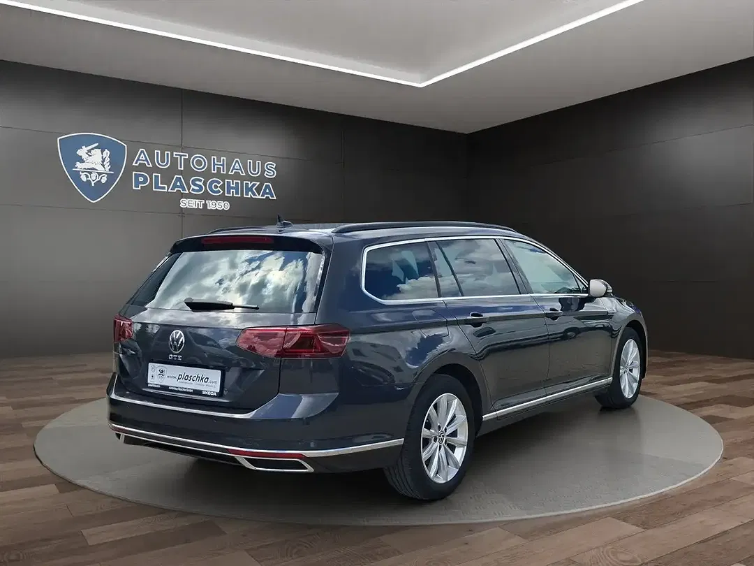 Volkswagen Passat Variant - Thumbnail 5