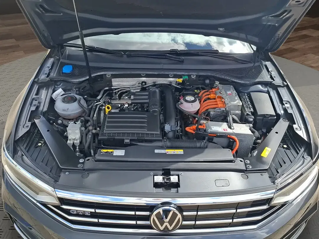 Volkswagen Passat Variant - Thumbnail 9