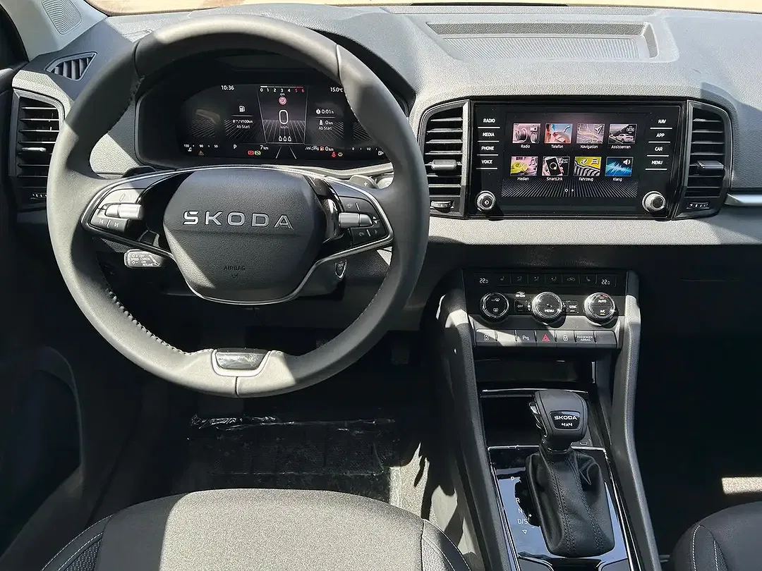 Skoda Karoq - Thumbnail 8
