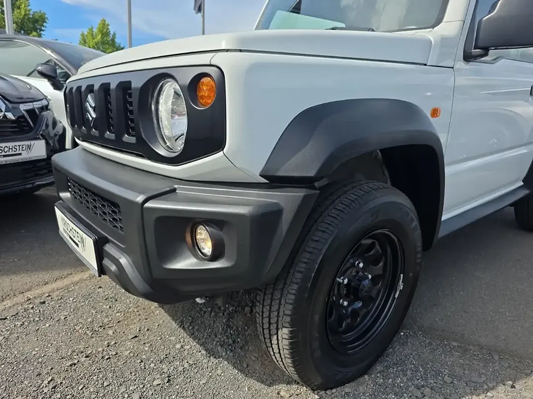 Suzuki Jimny - Thumbnail 6