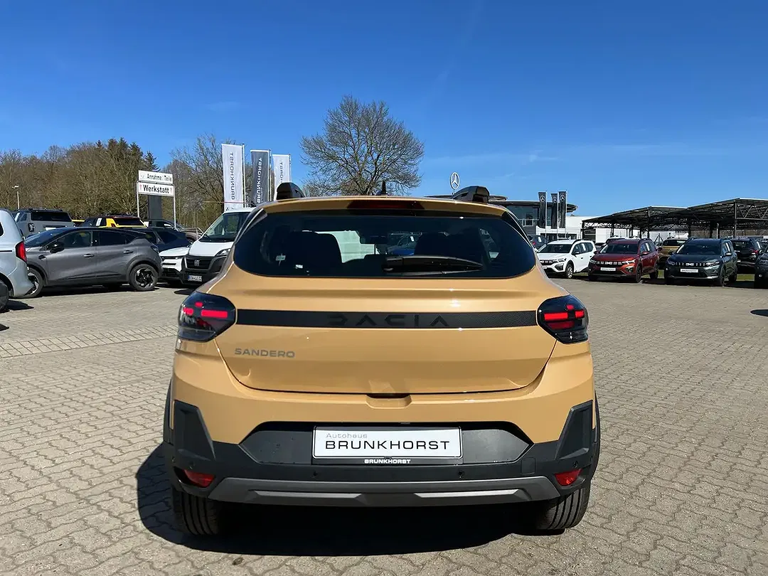 Dacia Sandero - Thumbnail 2