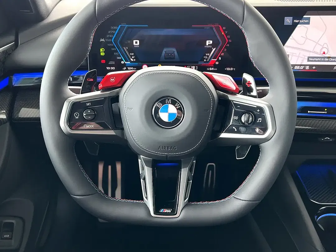 BMW M5 - Thumbnail 12