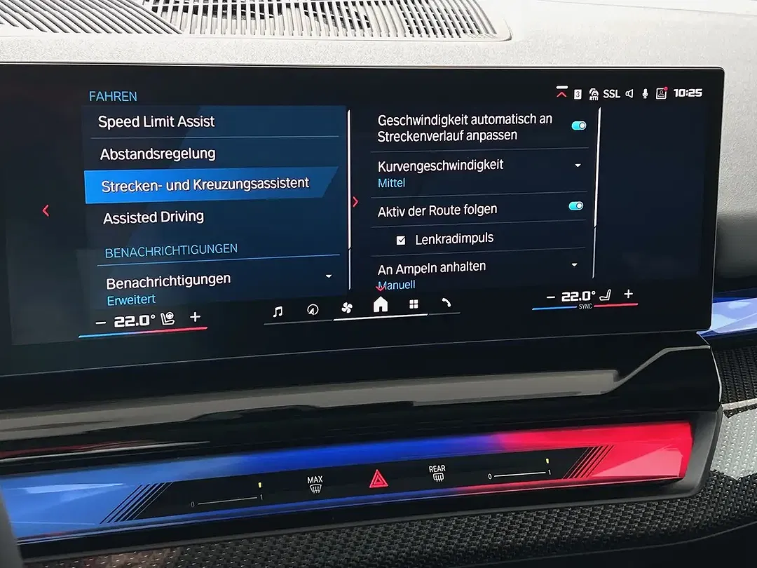 BMW M5 - Thumbnail 13