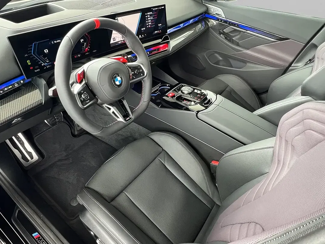 BMW M5 - Thumbnail 6