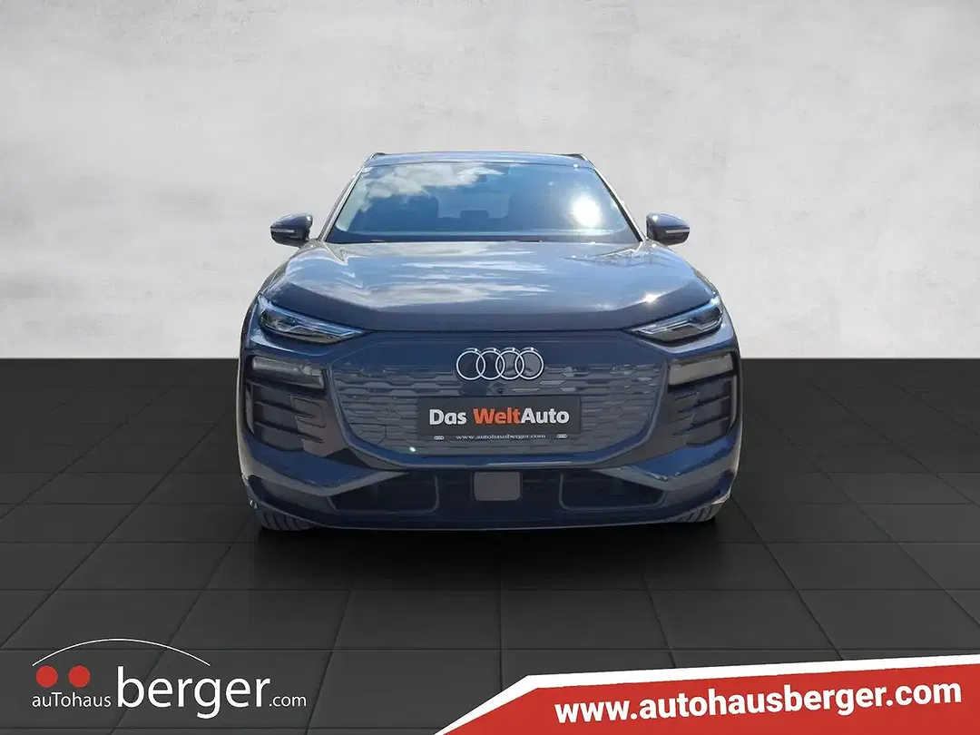 Audi Q6 e-tron - Thumbnail 3