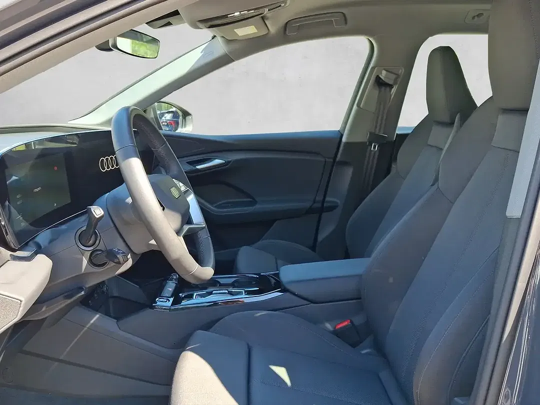 Audi Q6 e-tron - Thumbnail 9