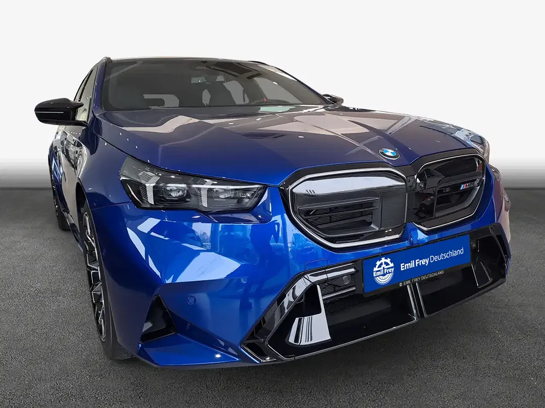 BMW M5 - Thumbnail 4
