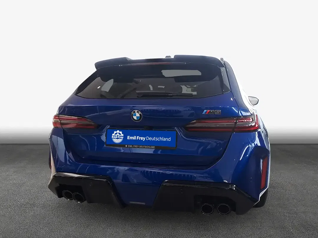 BMW M5 - Thumbnail 6