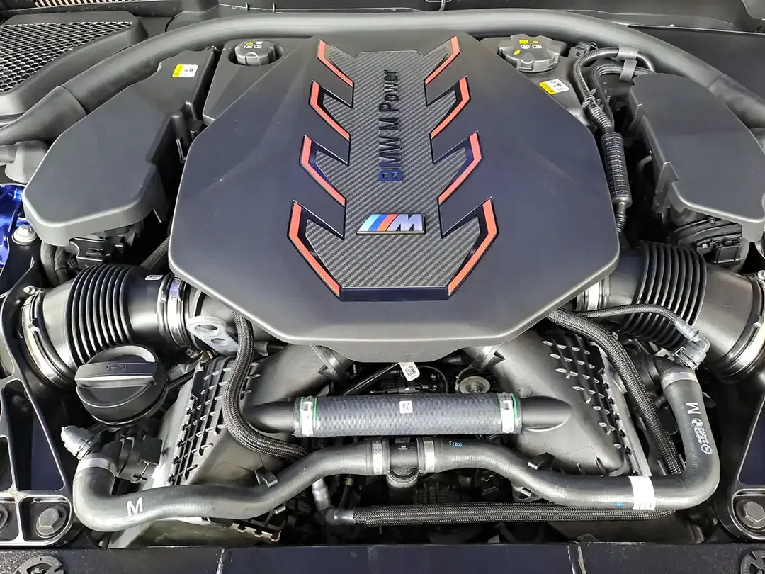 BMW M5 - Thumbnail 9