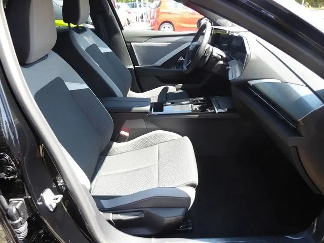 Opel Astra - Thumbnail 11