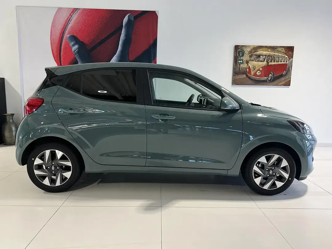 Hyundai i10 - Thumbnail 3