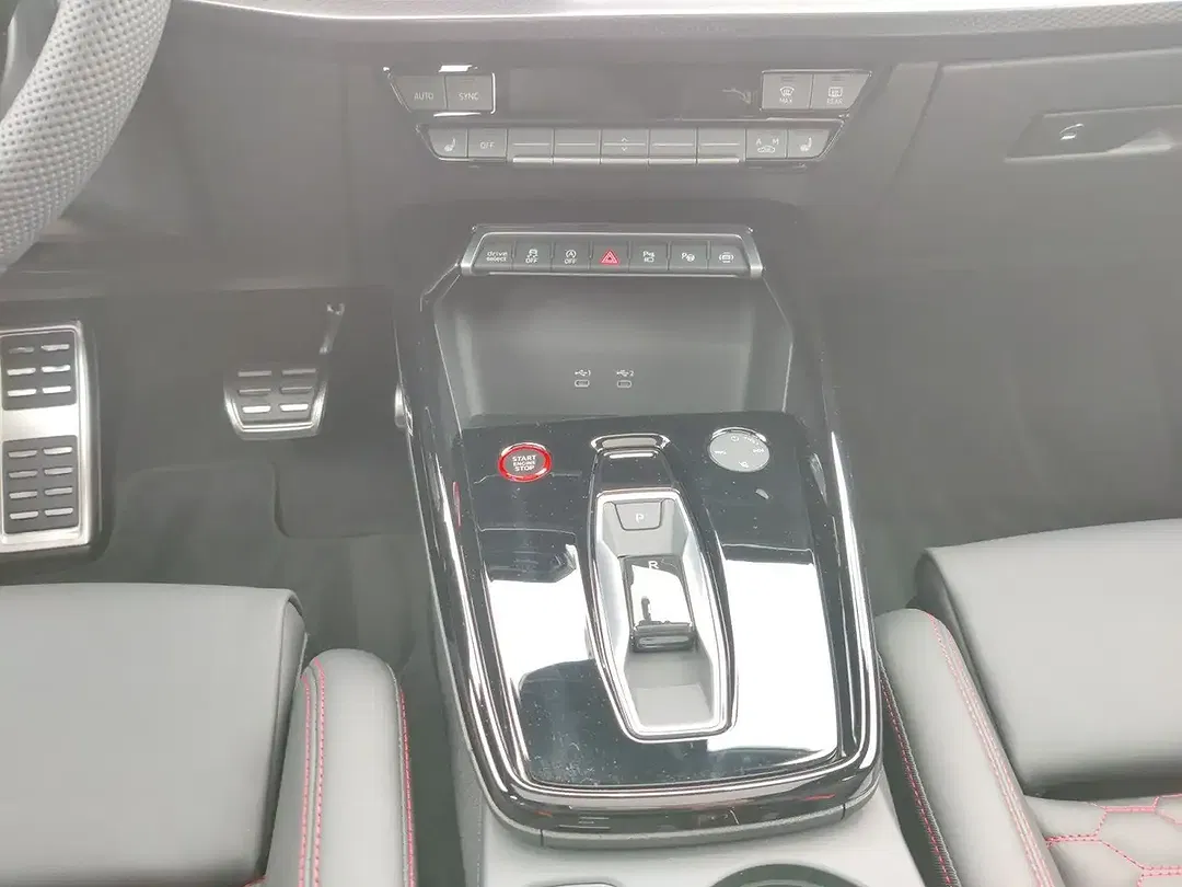 Audi RS3 - Thumbnail 10