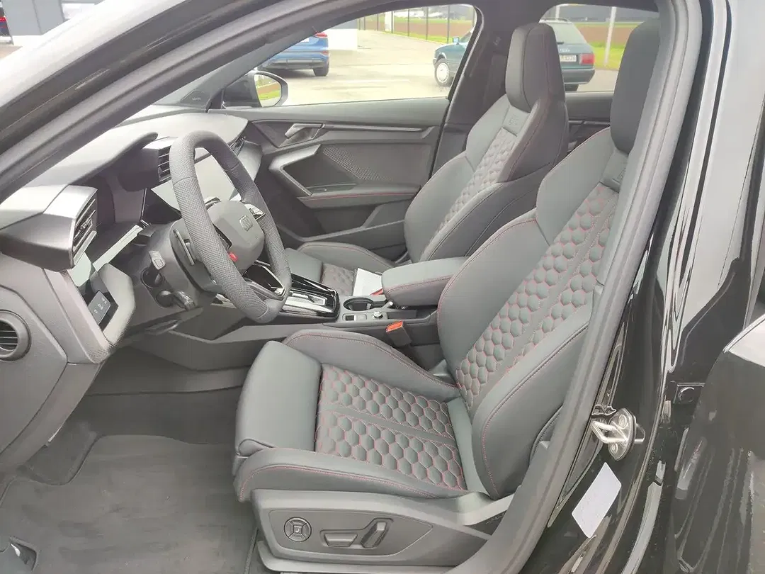 Audi RS3 - Thumbnail 8