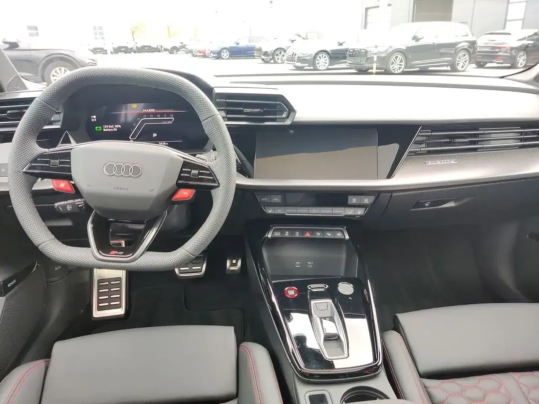 Audi RS3 - Thumbnail 9