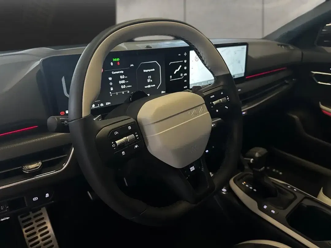Kia K4 - Thumbnail 10