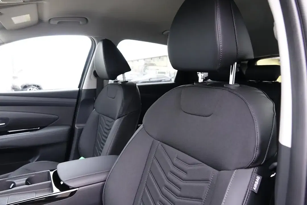Hyundai TUCSON - Thumbnail 11