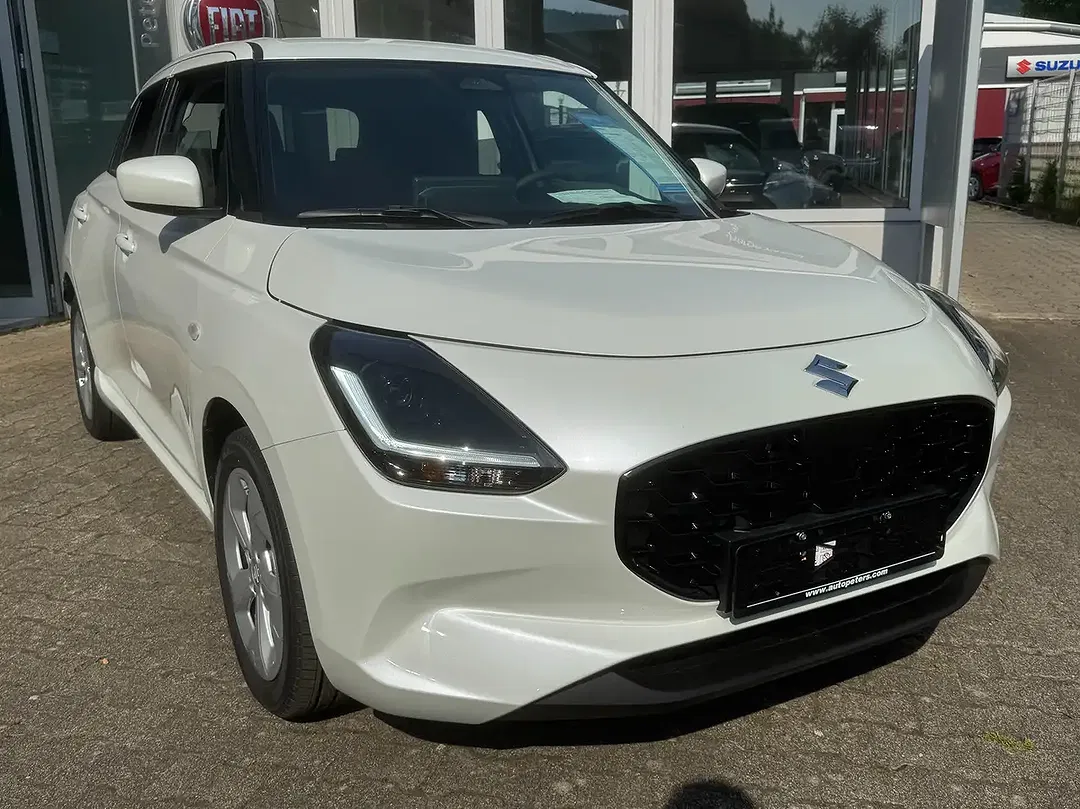 Suzuki Swift - Thumbnail 2