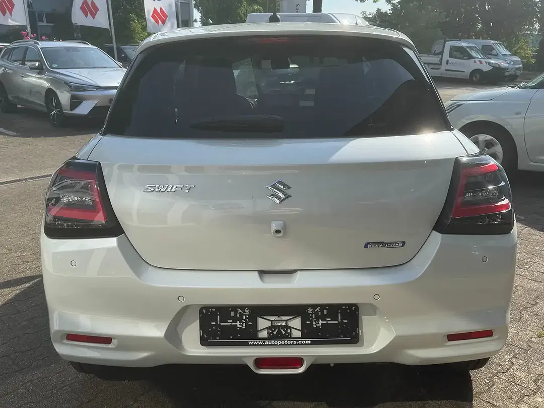 Suzuki Swift - Thumbnail 6