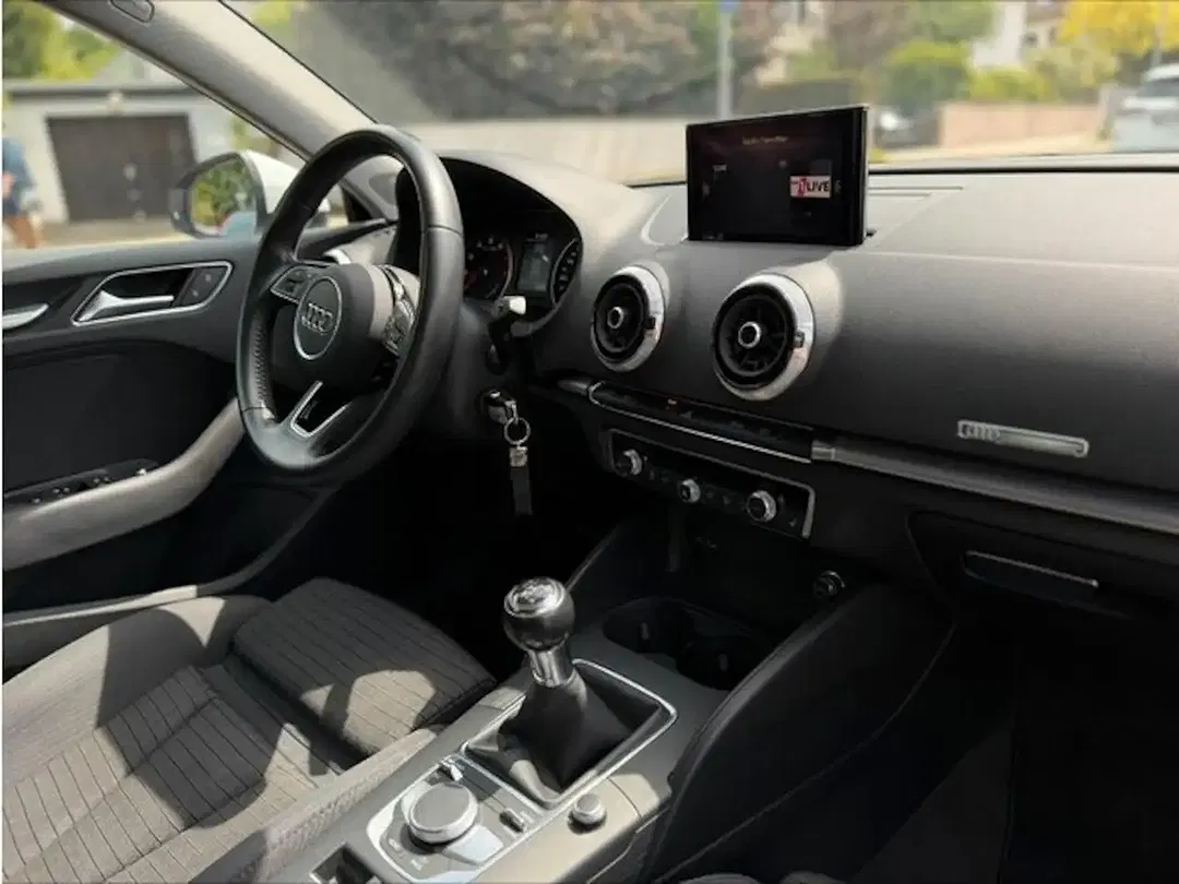 Audi A3 - Thumbnail 4
